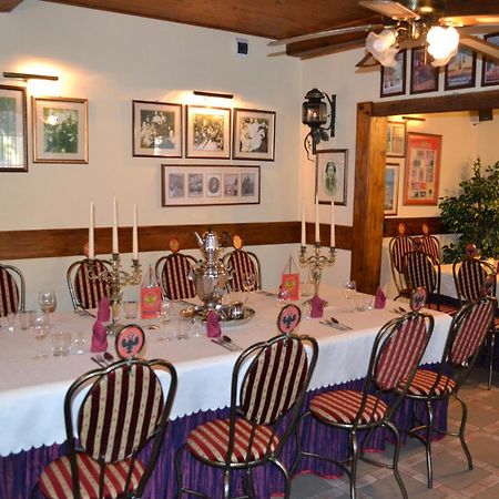 Hotel Gosciniec Borne Sulinowo - Byla Baza Wojskowa Extérieur photo
