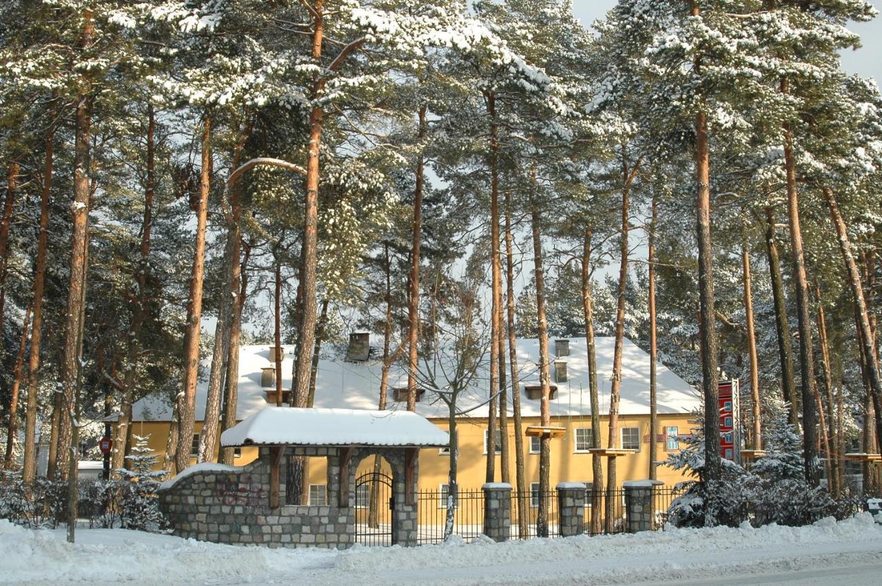 Hotel Gosciniec Borne Sulinowo - Byla Baza Wojskowa Extérieur photo