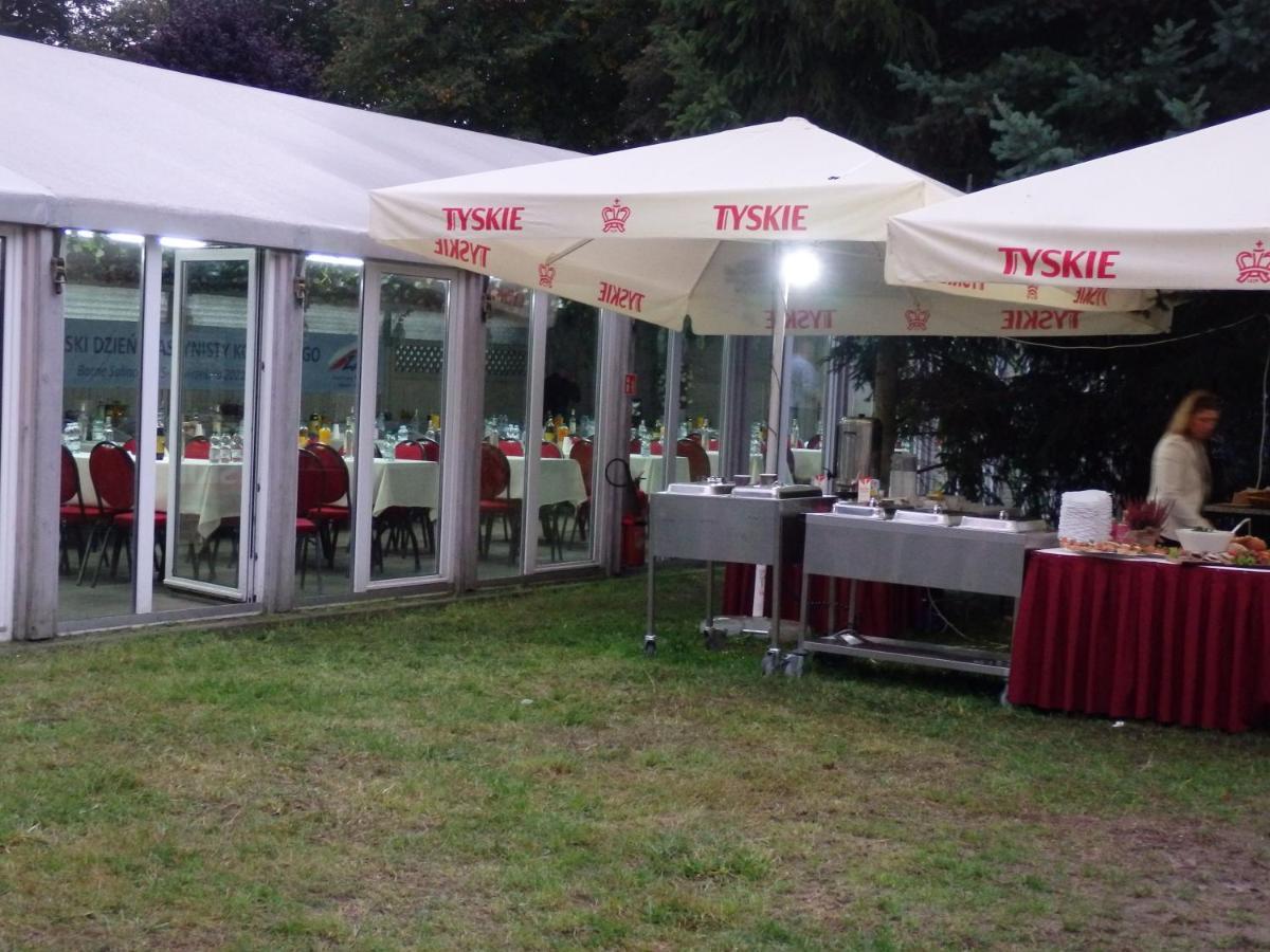 Hotel Gosciniec Borne Sulinowo - Byla Baza Wojskowa Extérieur photo