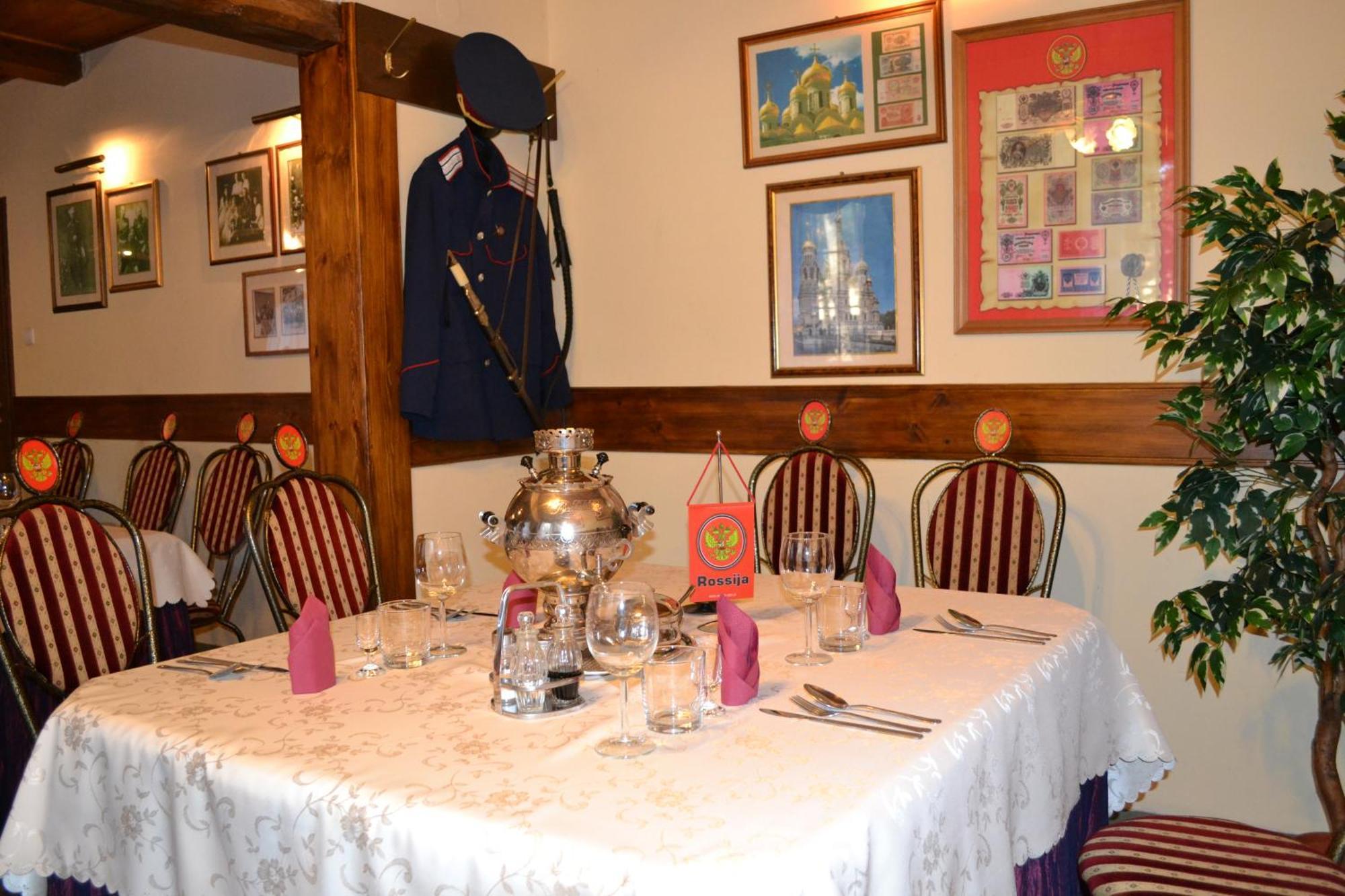 Hotel Gosciniec Borne Sulinowo - Byla Baza Wojskowa Extérieur photo
