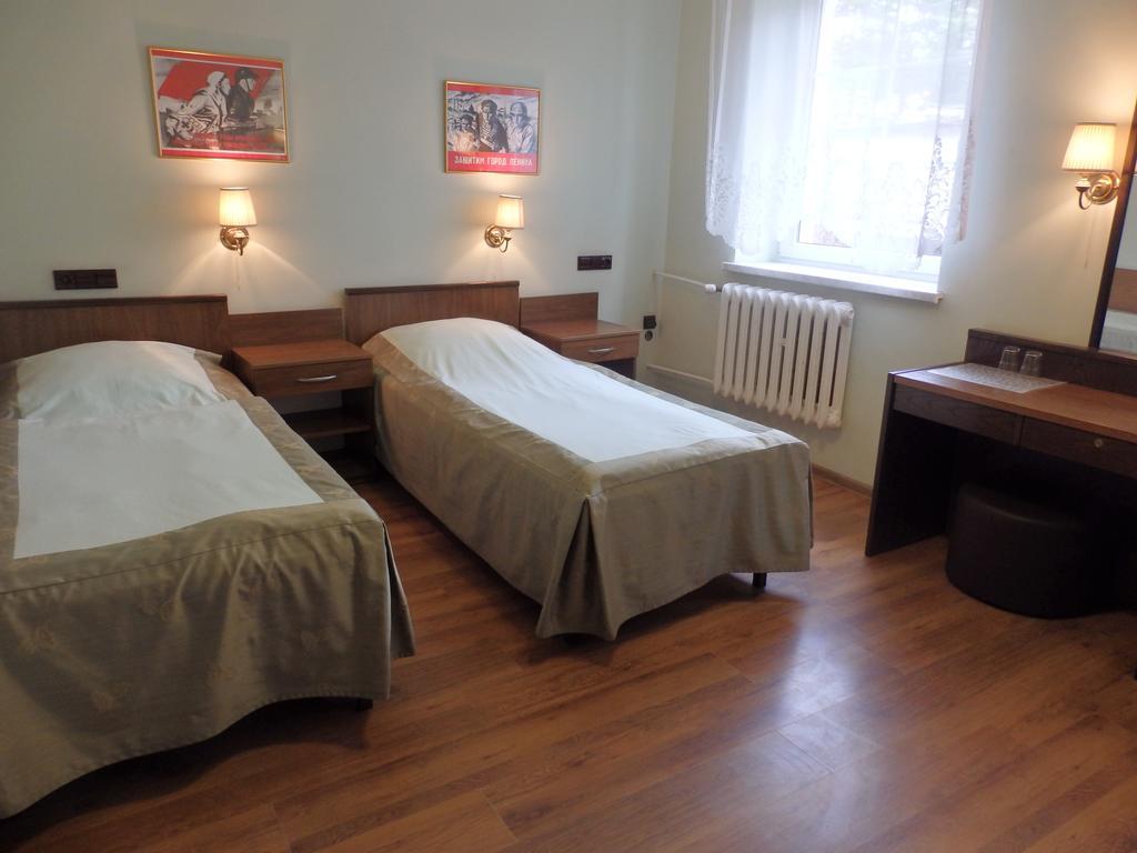 Hotel Gosciniec Borne Sulinowo - Byla Baza Wojskowa Extérieur photo
